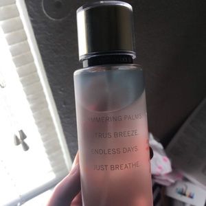 VS coral sky spray limited edition